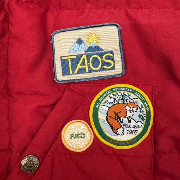 Ralph Lauren Vintage Women’s Red Vest with Colorful Ski Patches - Picture 4 of 6